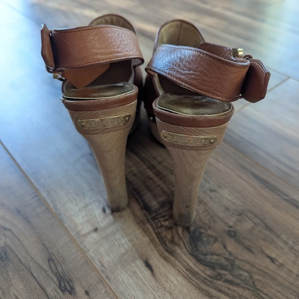 Michael Kors platform brown leather and wood heels in a women's size 8. - Picture 6 of 6